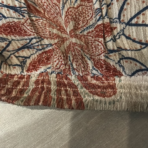 Gimmicks floral mesh lace banded top shirt - Picture 6 of 7